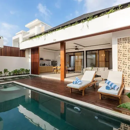 New Tropical Villa In Canggu